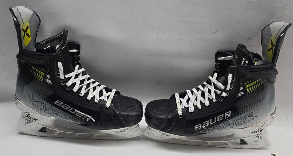 Bauer Vapor Hyperlite 2 Pro Stock Skates 11 D Used NHL (14828)
