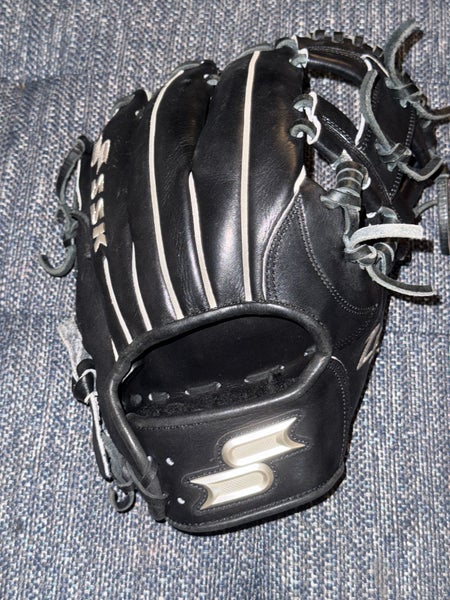 SSK z9 RH Baseball Glove 11.5" (Used)