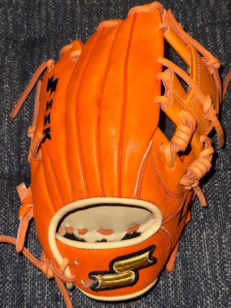 SSK Z5 RH Baseball Glove 11" (New)