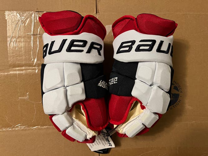 Winnipeg Jets Bauer Ultrasonic Gloves 14" NWT