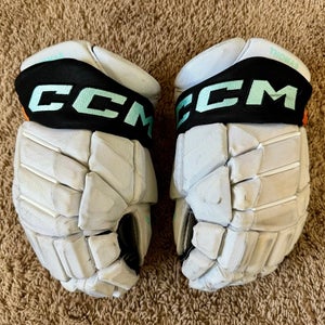 2023 NHL All Star Game CCM Jetspeed Gloves 13”