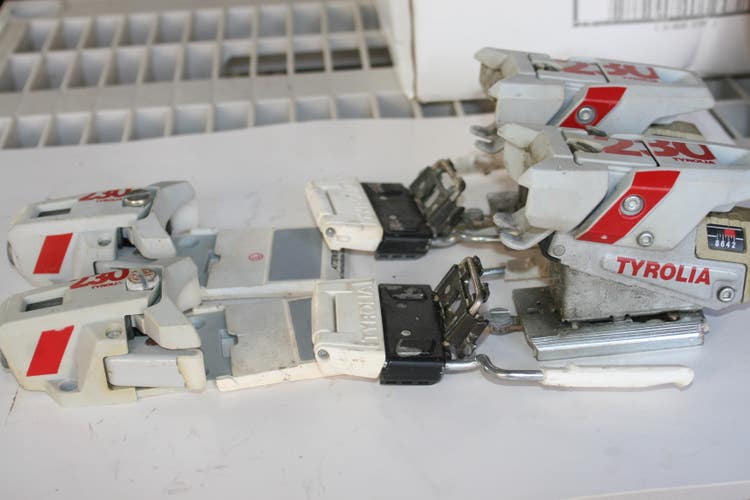 Tyrolia 230 All Mountain Ski Bindings