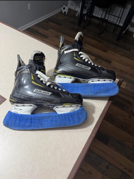 Bauer Supreme 2S Pro Hockey Skates Regular Width 7.5 (Used)
