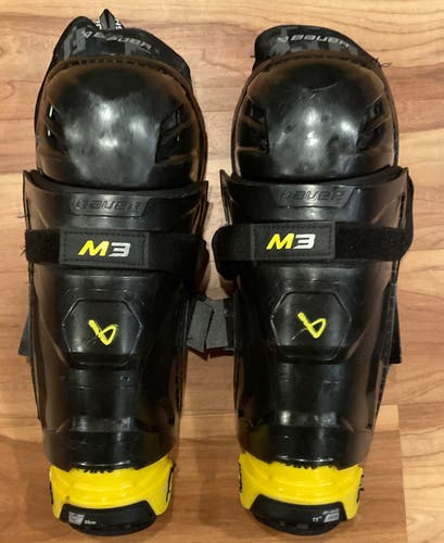 Junior Bauer Supreme M3 11" Shin Pads (Used)