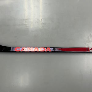 Canada Bauer Mystery Mini Right Handed Hockey Stick **NEW**