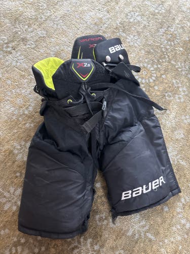 Junior Large Bauer Vapor X2.9 Hockey Pants (Used)
