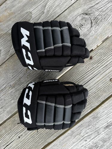 CCM Edge Gloves 9" (Used)