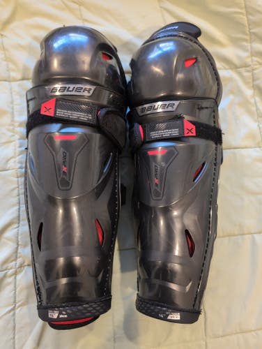 Intermediate Bauer Vapor 3X Pro 14" Shin Pads (Used)