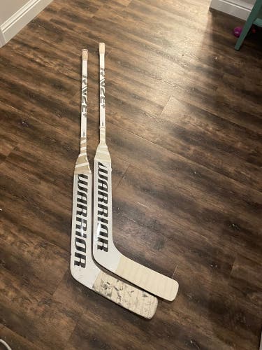 Intermediate Warrior Ritual v2e+ Regular Goalie Stick 23.5" Paddle (Used)