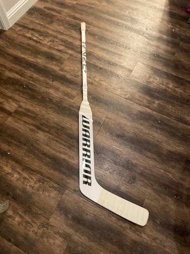 Intermediate Warrior Ritual v2e+ Regular Goalie Stick 23.5" Paddle (New)