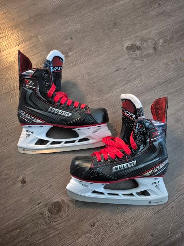 Bauer Vapor X 2.7 Hockey Skates Regular Width Size 4