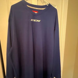 Goalie Cut Boys CCM Jersey (Used)