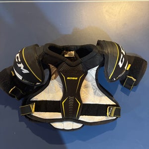 Men's Medium Junior CCM Tacks 5092 Shoulder Pads (Used)