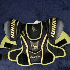 Men's Large Junior Warrior Alpha QX5 Shoulder Pads Pro Stock (Used)