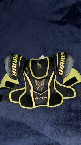 Men's Large Junior Warrior Alpha QX5 Shoulder Pads Pro Stock (Used)