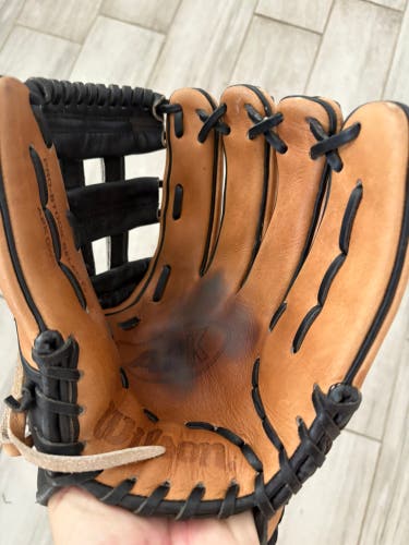 Wilson A2K RH Infield Baseball Glove 12" (Used)