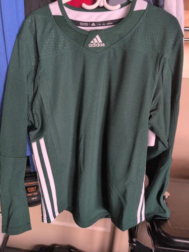 Green Large/Extra Large Boys Adidas Jersey (New)