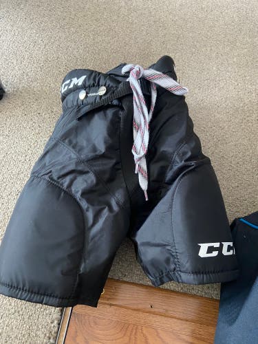 Youth large CCM RBZ Hockey Pants (Used)