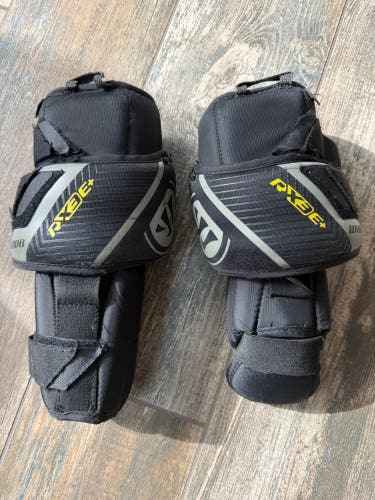 Warrior RX3E+ (Used) Junior Goalie Knee Pads