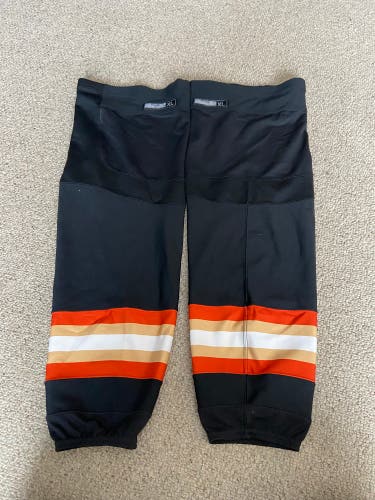 Pro Stock New Reebok XL Syracuse Crunch Ducks Black Hockey Socks