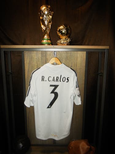 Real Madrid 2005/2006 Home Jersey – Roberto Carlos #3 Size Medium White Adidas Shirt (MPN: 109879)