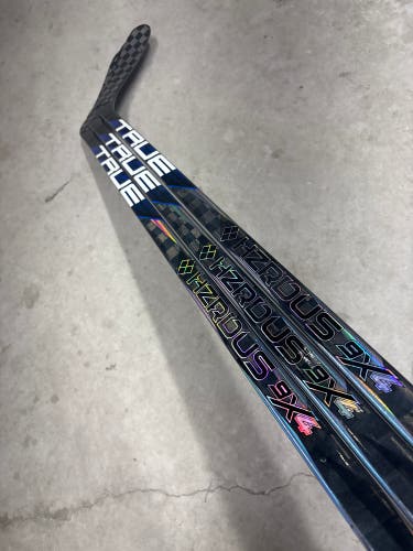 3 Pack P29 80 Flex Senior True Project X Smoke Right Handed Hockey Stick Pro Stock NHL (New)