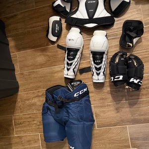 Large Youth CCM LTP Shoulder Pads (Used)