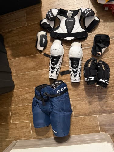 Large Youth CCM LTP Shoulder Pads (Used)