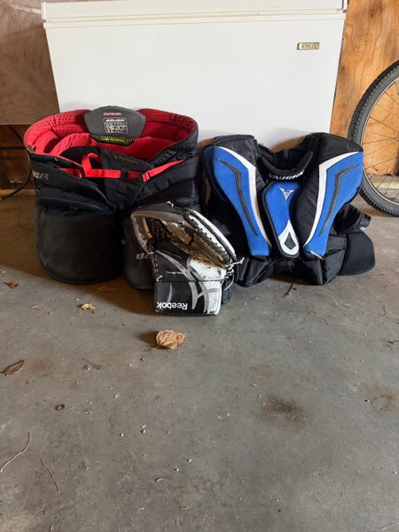Vaughn Goalie Chest Protector (Used) Used Bauer goalie pants Reebok glove