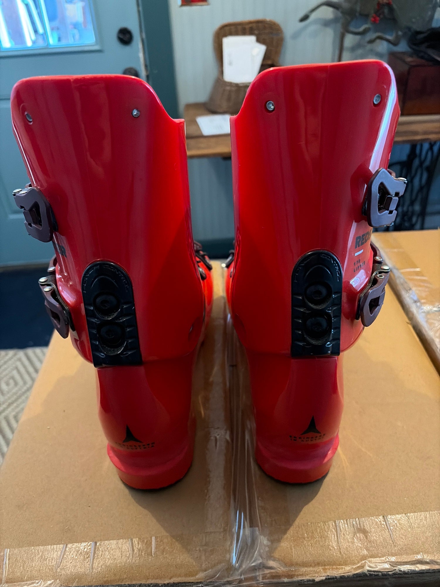 Atomic Redster World Cup 170 Lifted Boots | SidelineSwap | Buy and