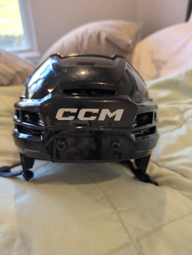 Medium CCM Tacks 720 Helmet (Used)