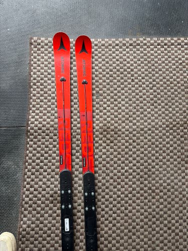 Used Atomic FIS GS Skis