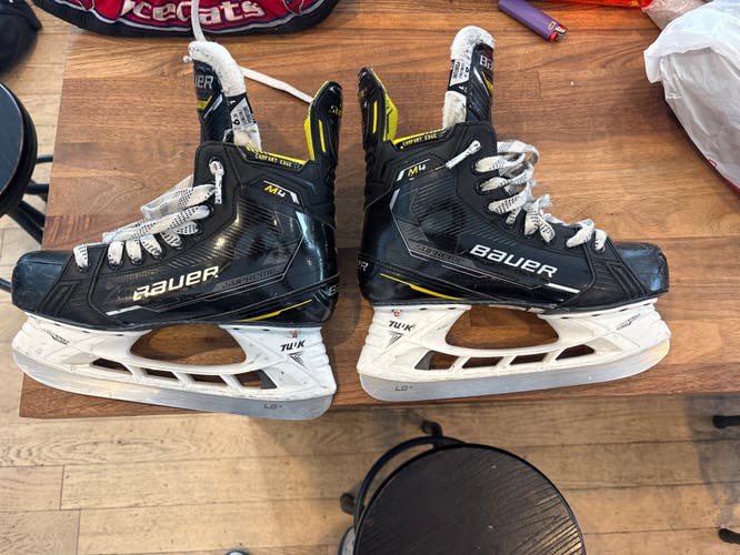 Bauer Supreme M4 Hockey Skates 6.5 (Used) w/extra blades