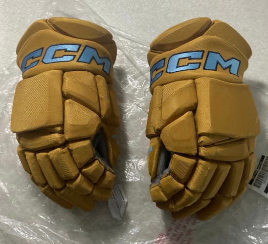 Winnipeg Jets CCM Jetspeed Gloves 14"