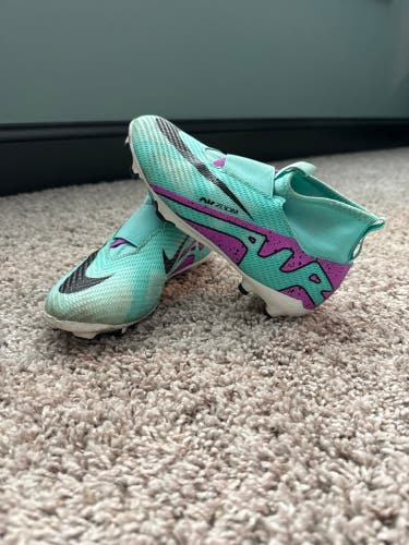 Green Kids 1Y (Big Kids / Youth) Nike Mercurial Superfly Cleats (Used)