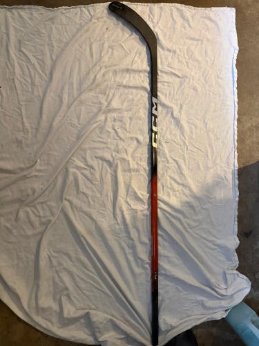 Senior CCM JetSpeed FT8 Pro Right Handed Hockey Stick P29 70 Flex (New)