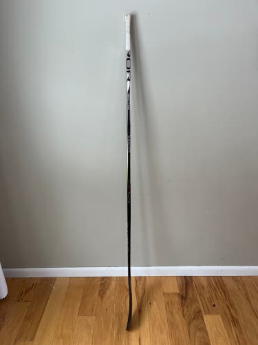 Senior Bauer Vapor Hyperlite 2 Left Hand Hockey Stick P90TM 77 Flex (New)