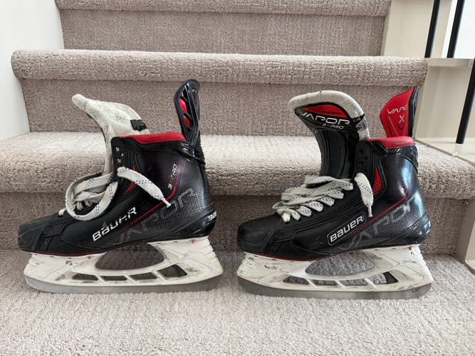 2021 Bauer Vapor 3X Pro Hockey Skates Extra Wide Width 9.5 (Used)
