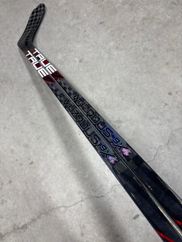 2 Pack P29 80 Flex Senior True Project X Smoke Right Handed Hockey Stick Pro Stock NHL (New)