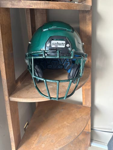 Adult Large Schutt F7 Helmet (Used)