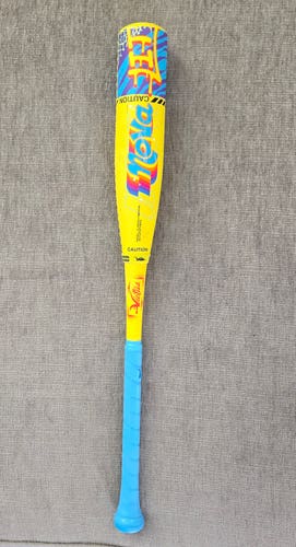 2025 Victus Nova Lit USSSA Certified Bat (-10) 18 oz 28" (Used)