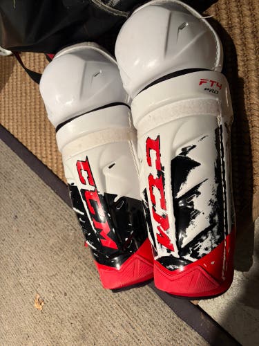 Senior CCM JetSpeed FT4 Pro 14" Shin Pads Pro Stock (Used)