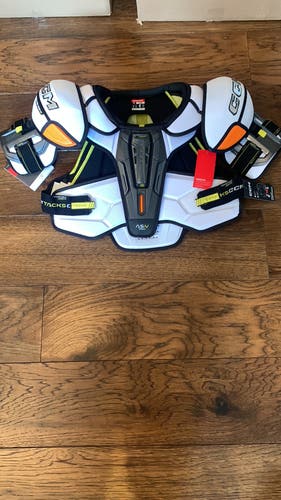Men's XL CCM Tacks AS-V Pro Shoulder Pads Pro Stock SIZE XL,S