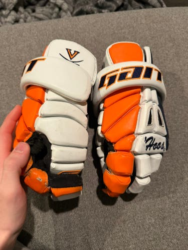 Vintage UVA Gait Recon Pro Lacrosse gloves