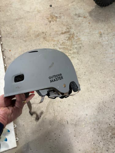 Large Bike  Skateboarding snowboarding helmet great condition