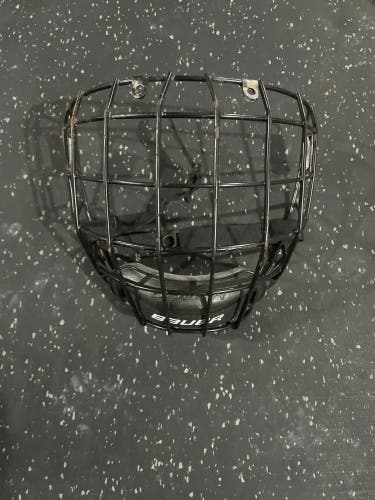 Medium Bauer Profile II Facemask (Used)