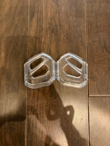 Medium Bauer Re-Akt 85 Helmet (New)