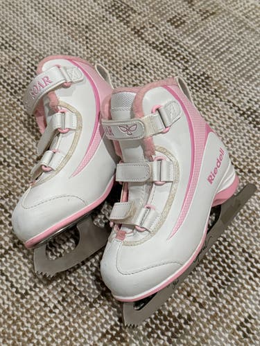 Riedell Figure Skates B Junior 11 (Used)