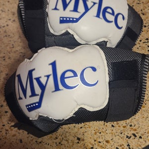 Senior Elbow Pads (Used) 11"