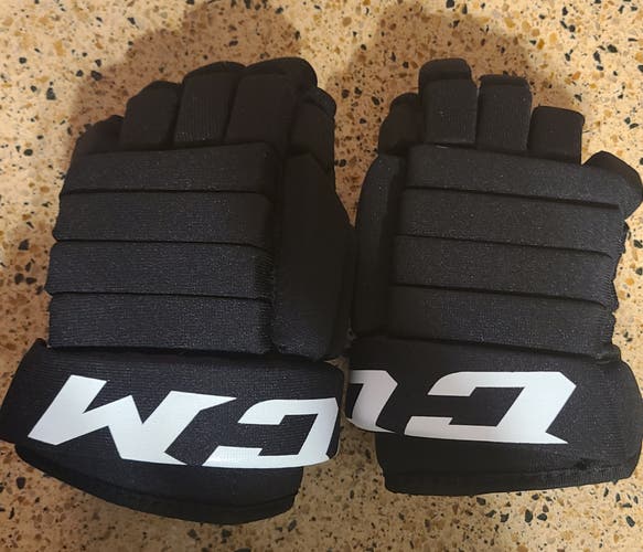 CCM Gloves 11" (Used)